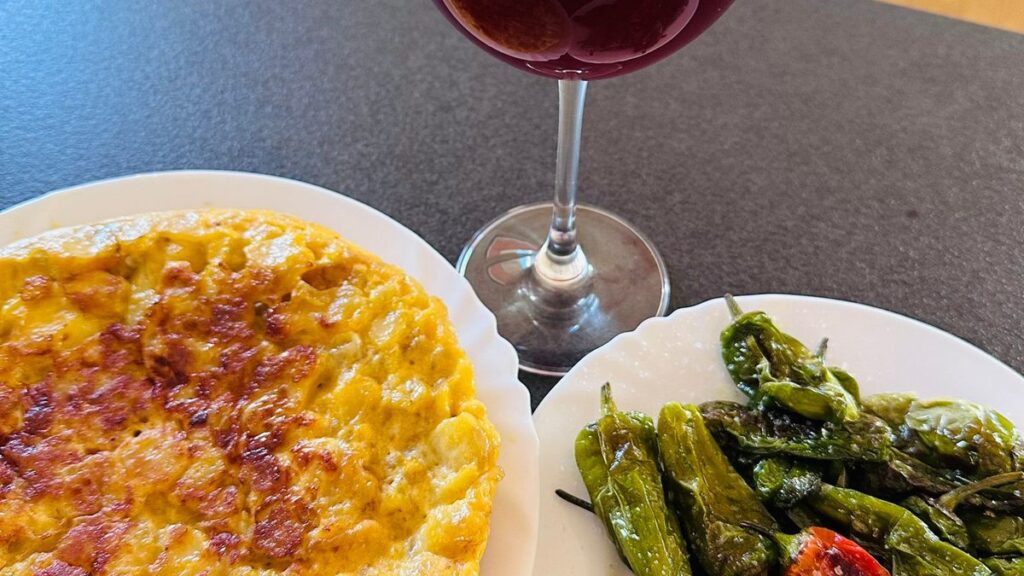 Tortilla, Pimientos und Sangria